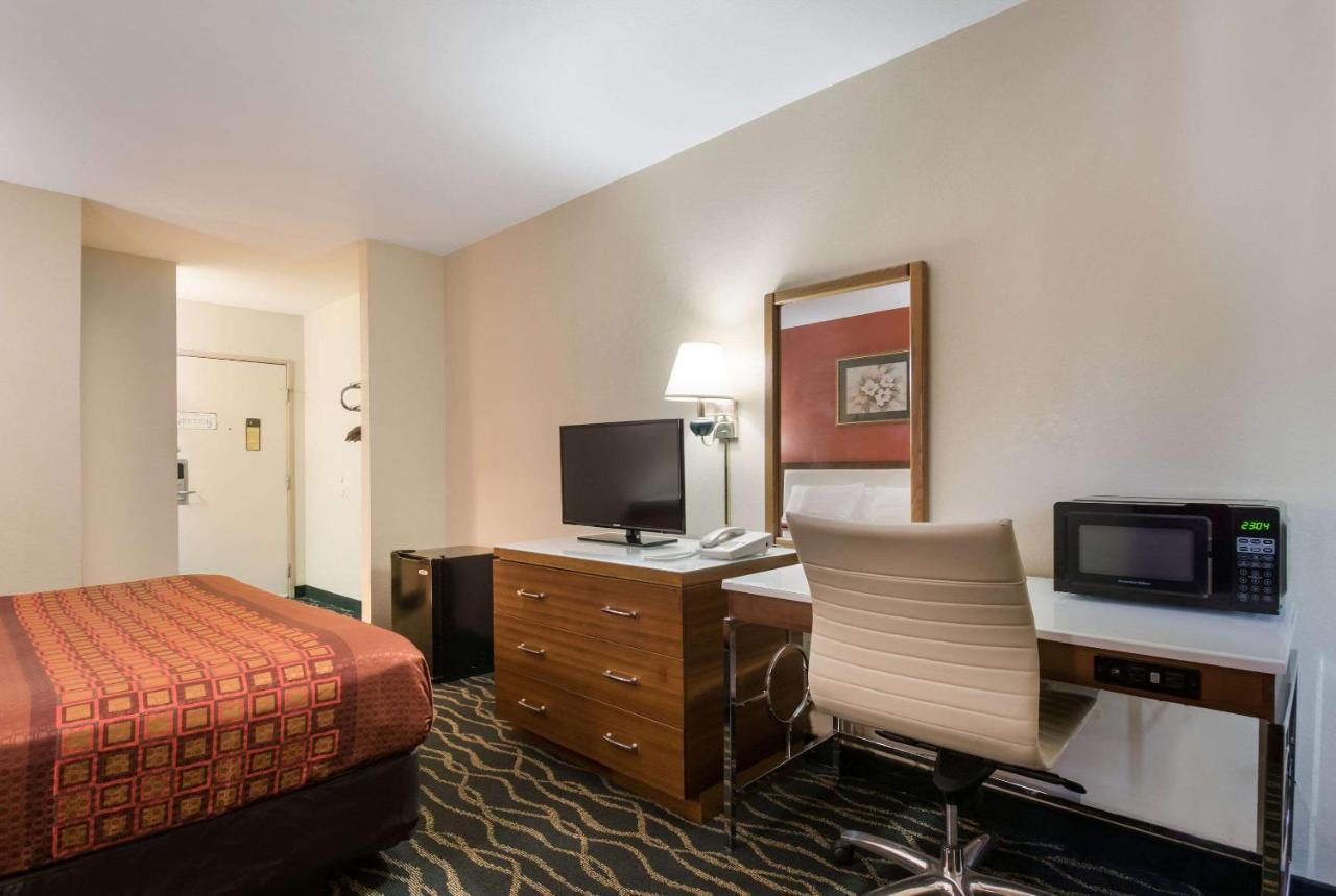 Rodeway – Harrisburg