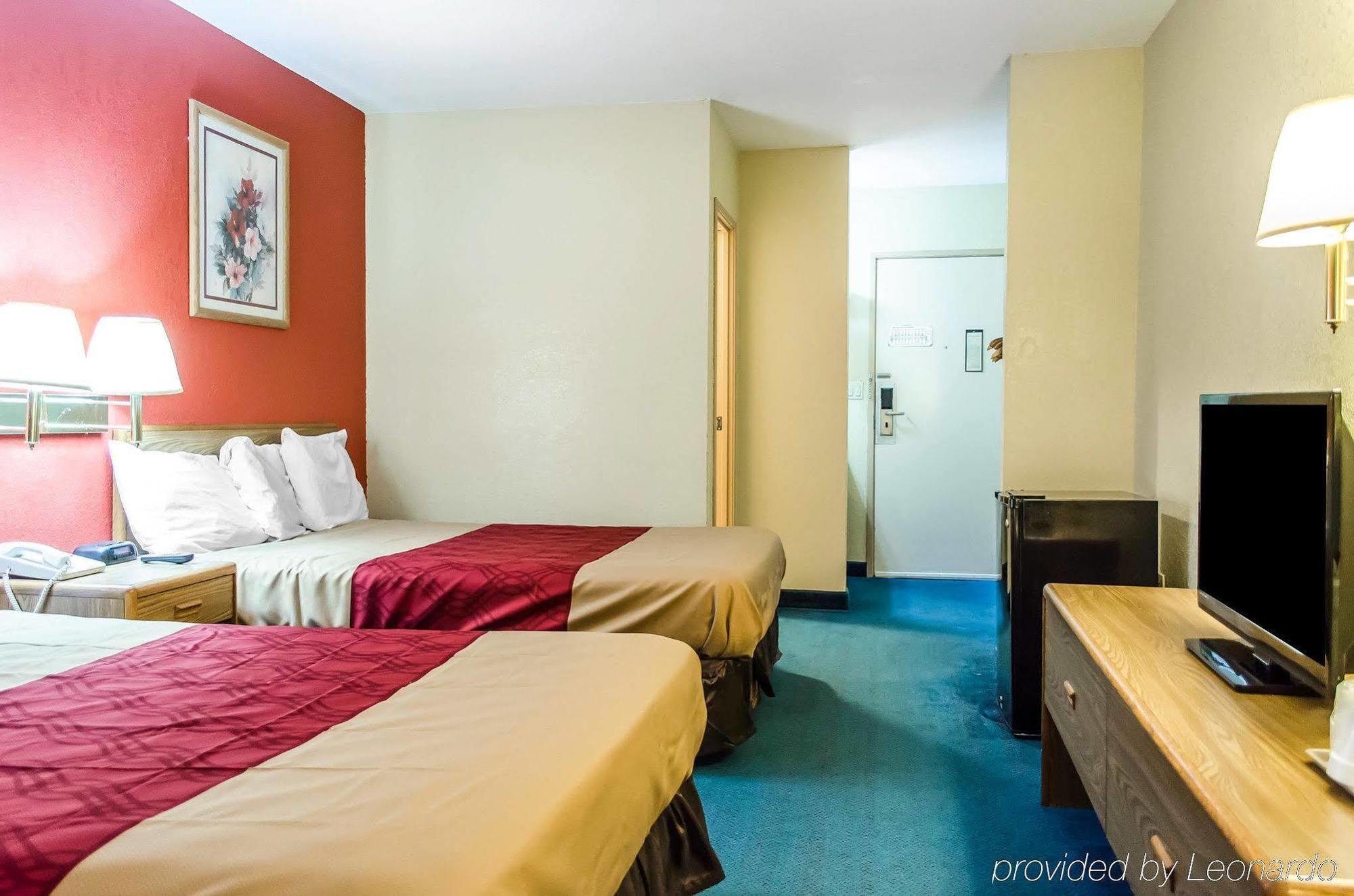 Rodeway – Harrisburg Hotel 2*