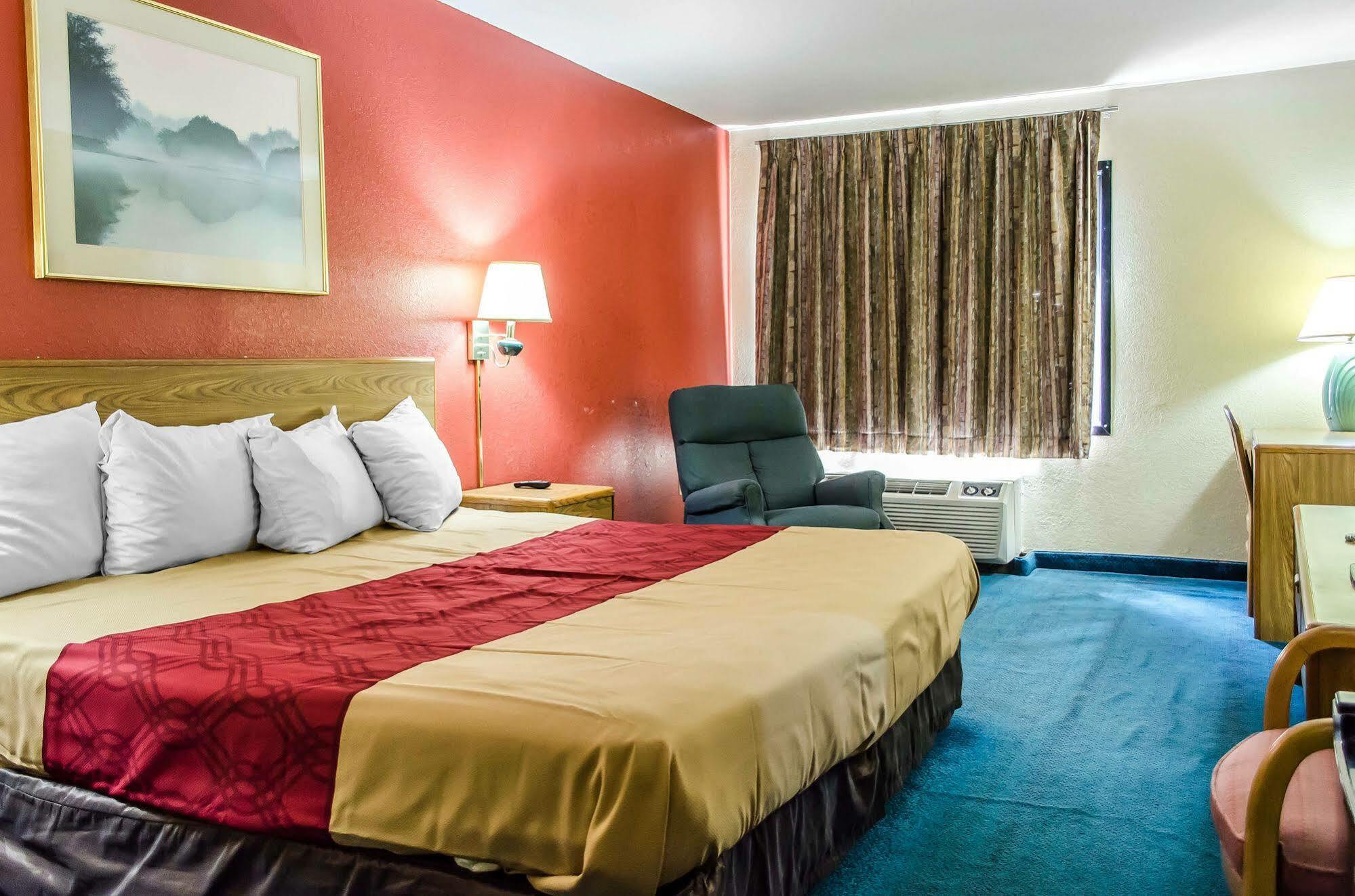 Rodeway – Harrisburg Hotel Wormleysburg
